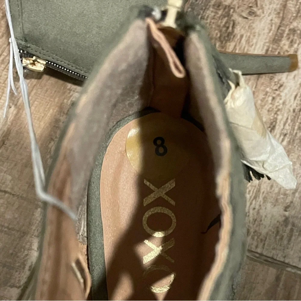 Heels - Picture 5 of 5